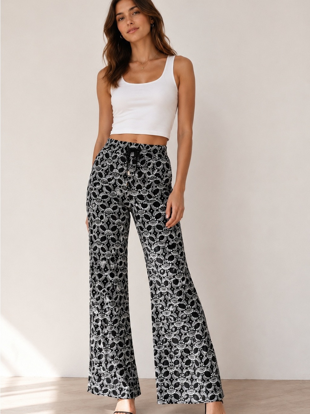 Old Navy Black & White Floral Wide-Leg Pants